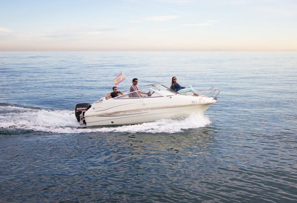 17.2 ft Jeanneau Cap Camarat 555 DC