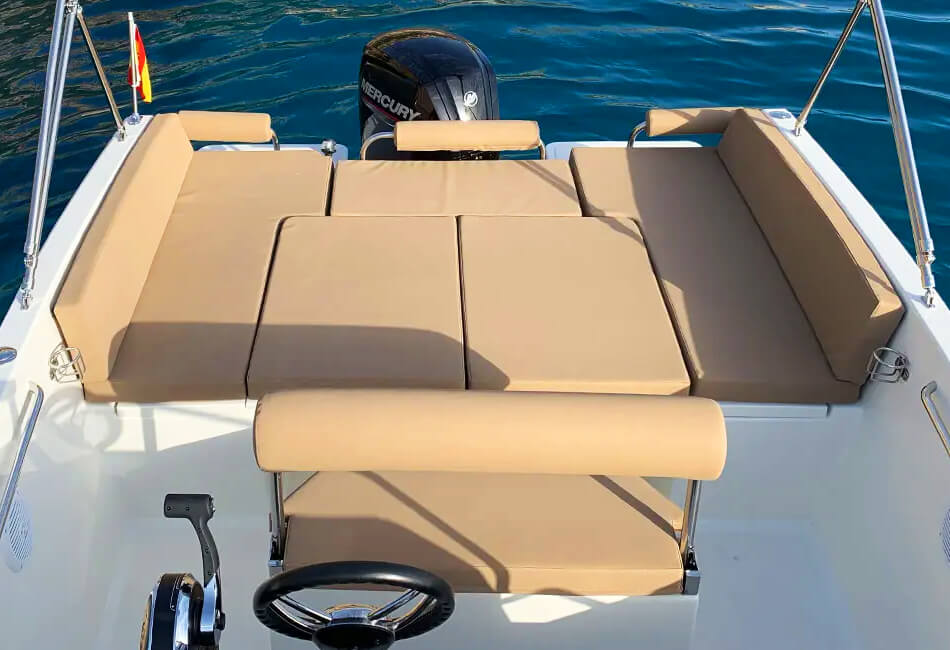 19 Ft Nuva M6 Open Luxury Powerboat (with License)