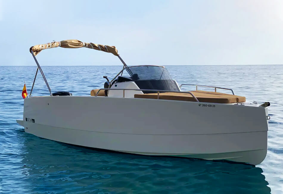 Barco A Motor De Luxo Nuva m6 De 19 Pés (Com Licença)