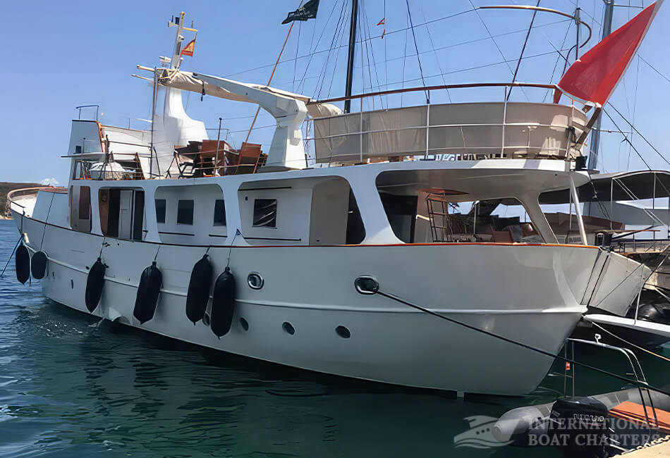 73.8ft/22.5m Berwick Fairmile 73 Classic Flybridge Boat 