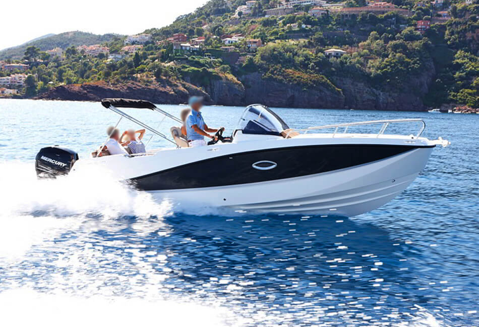 24,8 ft Luxusní motorový člun 