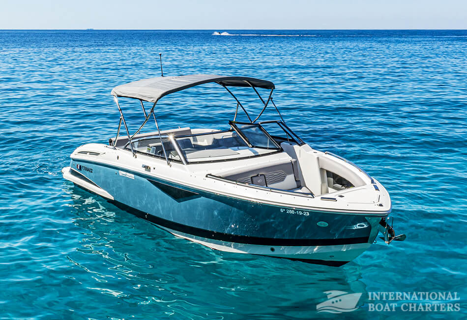 29-Foot Cobalt a29 Motorboat 