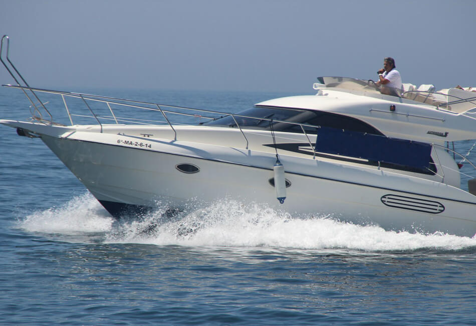 36 -футовий моторний човен Astondoa 