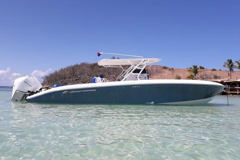37 FT Midnight Express 