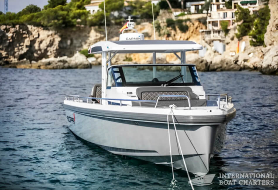 37.7-Foot Axopar 37 Motorboat 