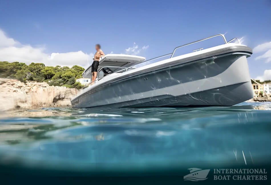 37.7-Foot Axopar 37 Motorboat 