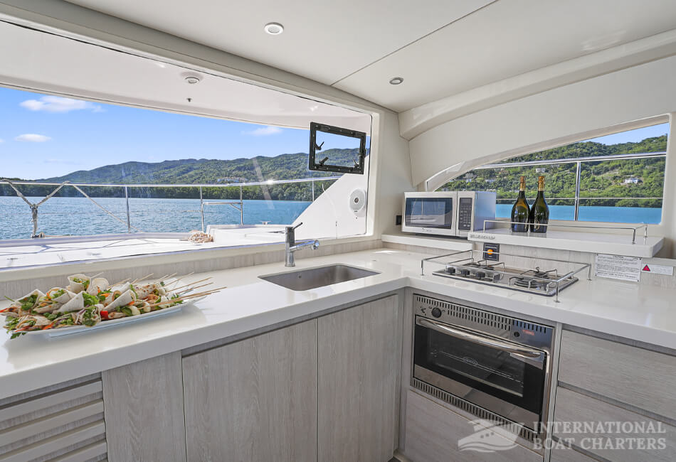 44-foot Leopard 40 Luxury Power Catamaran 