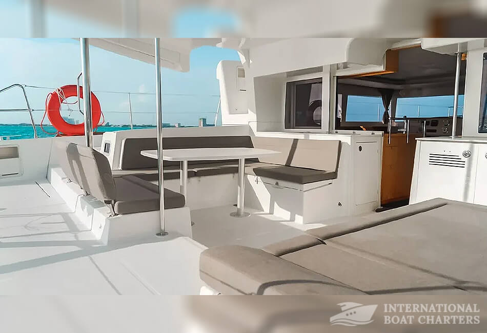 45 Ft Sailing Catamaran Lohengrin 