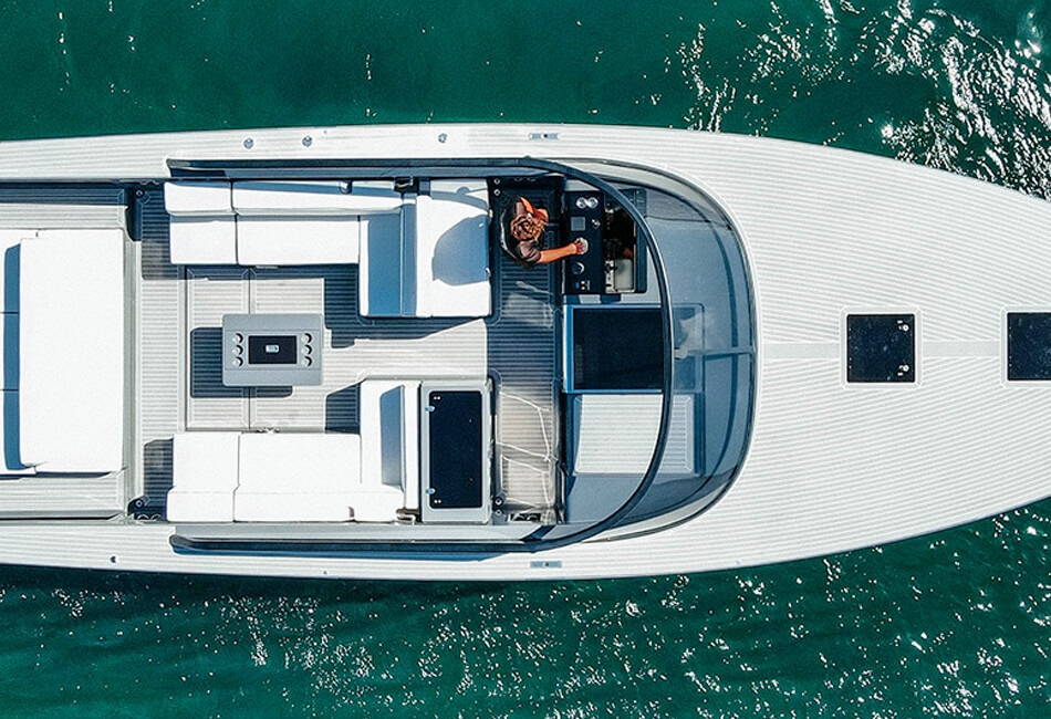 48-foot VanDutch 48 Motor Yacht 