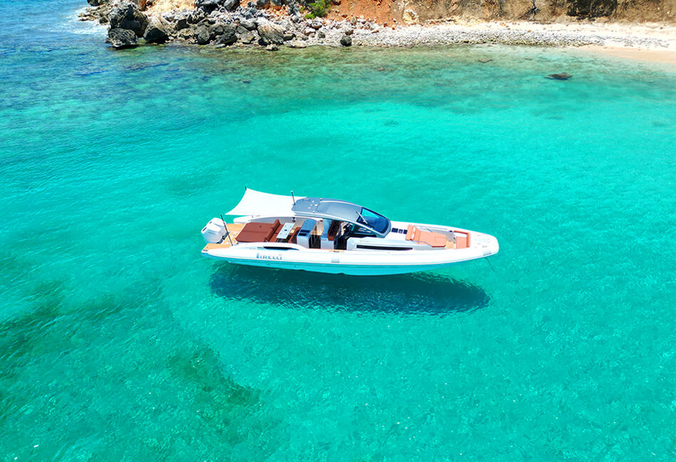 50-foot Pirelli 50 Motorboat 