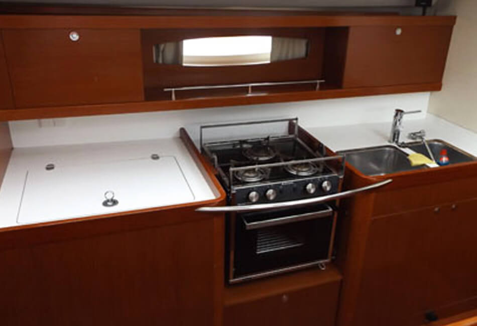 51 Ft Beneteau Oceanis 50F Sailboat IP-2012