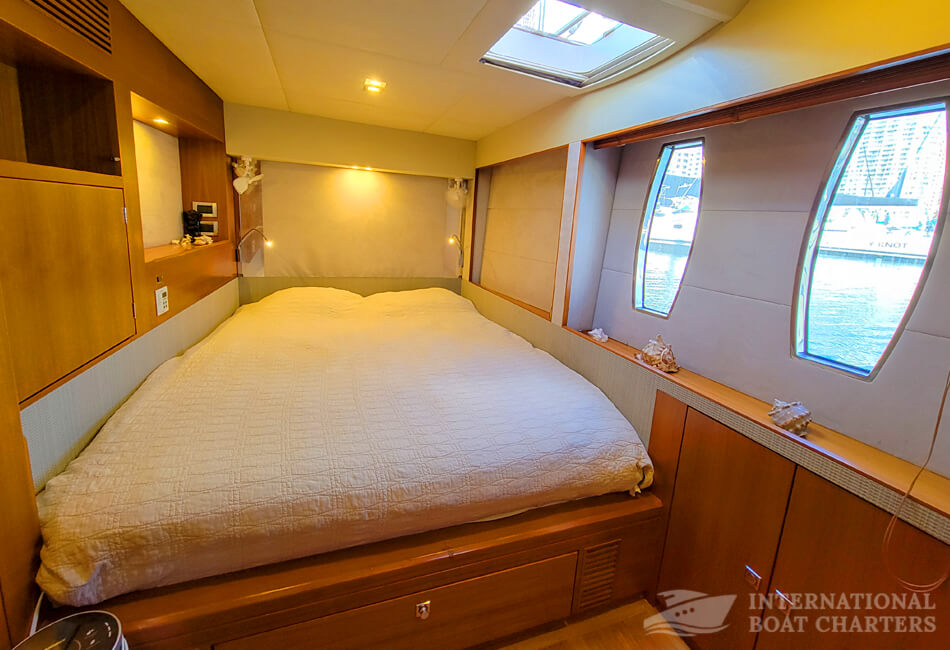 52-Foot Luxury Catamaran 