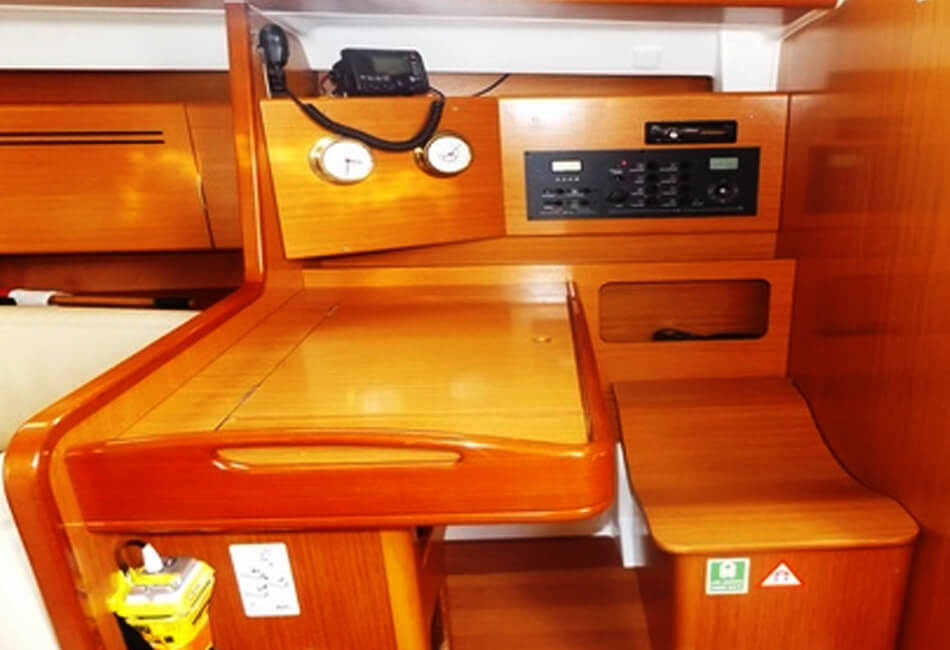 54.6 Ft Beneteau Cyclades 50.5 Sailboat MB-2009