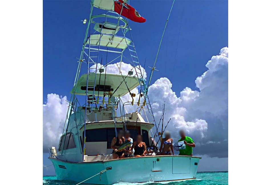 55 фута океанска луксозна яхта за спортен риболов 