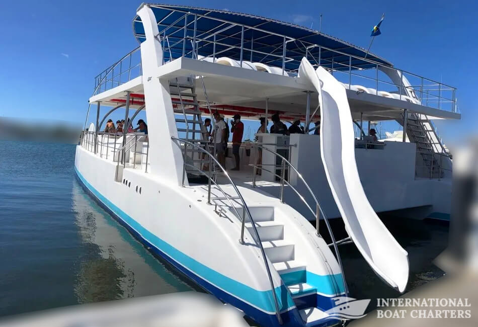 78-Foot Innovative Double-Deck Catamaran 