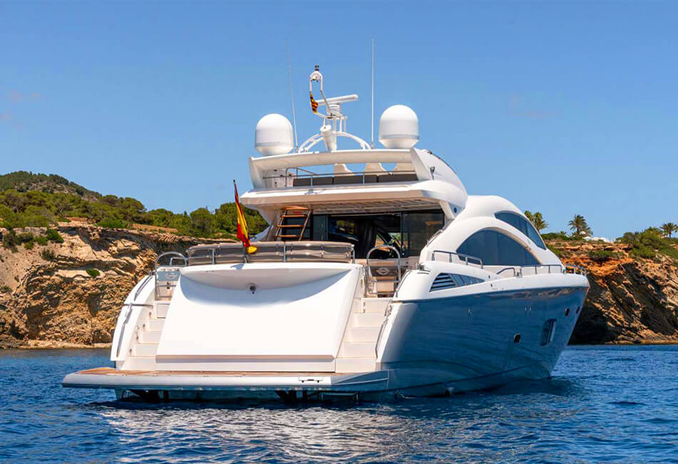 Yacht de luxe Sunseeker Predator 84 de 86,11 pieds 