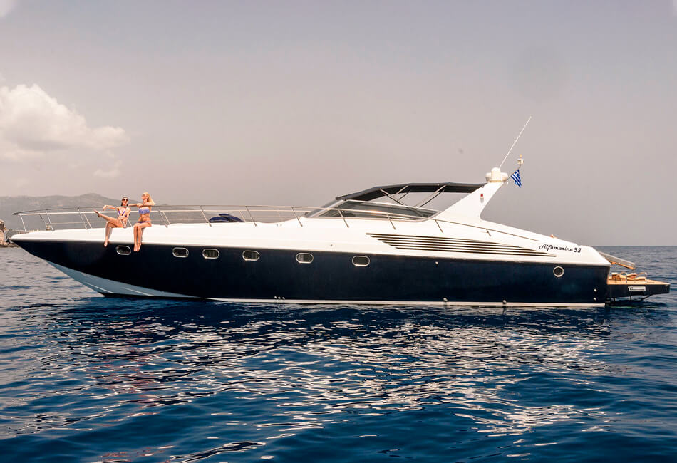 Yacht A Motore Alfamarine 58 Da 60 Piedi Affittato Solo Con Skipper