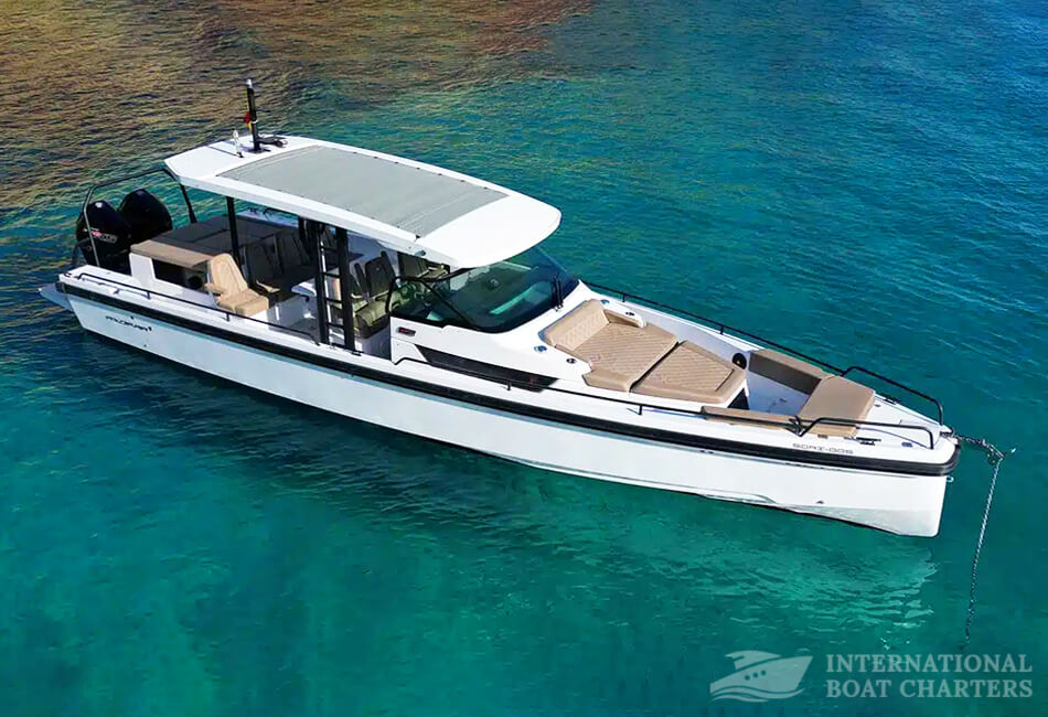 37.7ft (11.50 M) Axopar 37 Sun Top Motorboat 