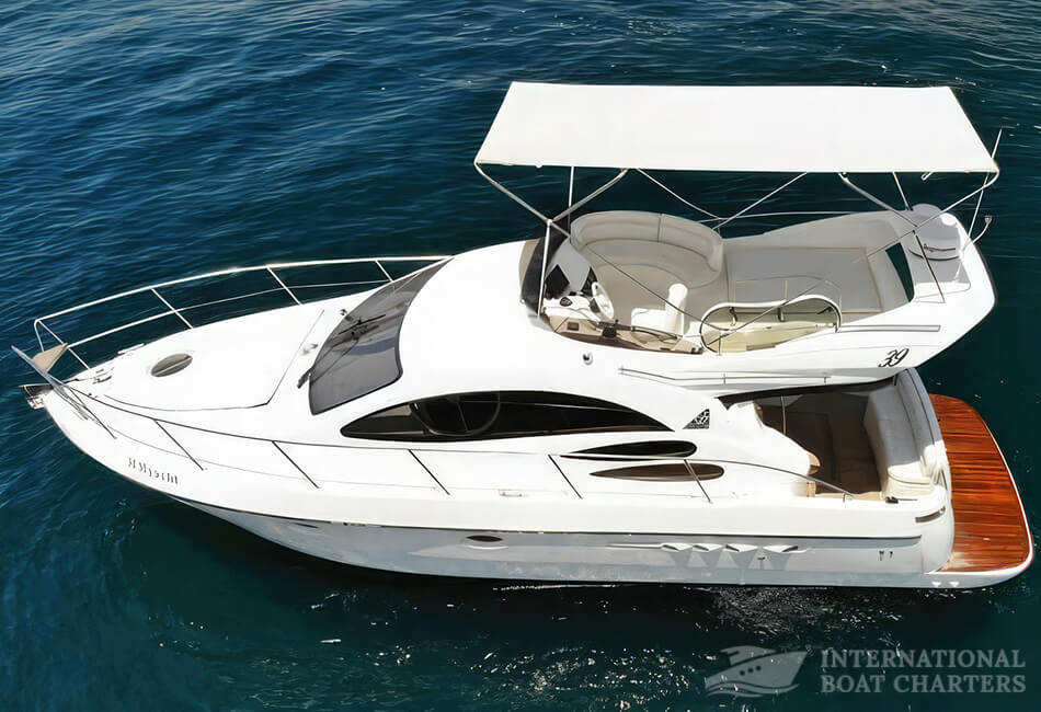 42.7 Ft Luxury Yacht Azimut 39 