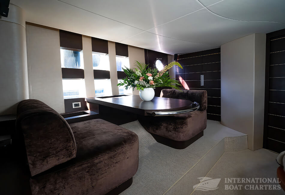 68.9ft/21m AZIMUT 68S Luxury Yacht 