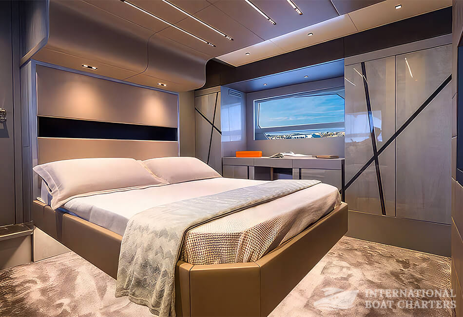 63.5ft/19.35m Canados Gladiator 631 Luxury Yacht 