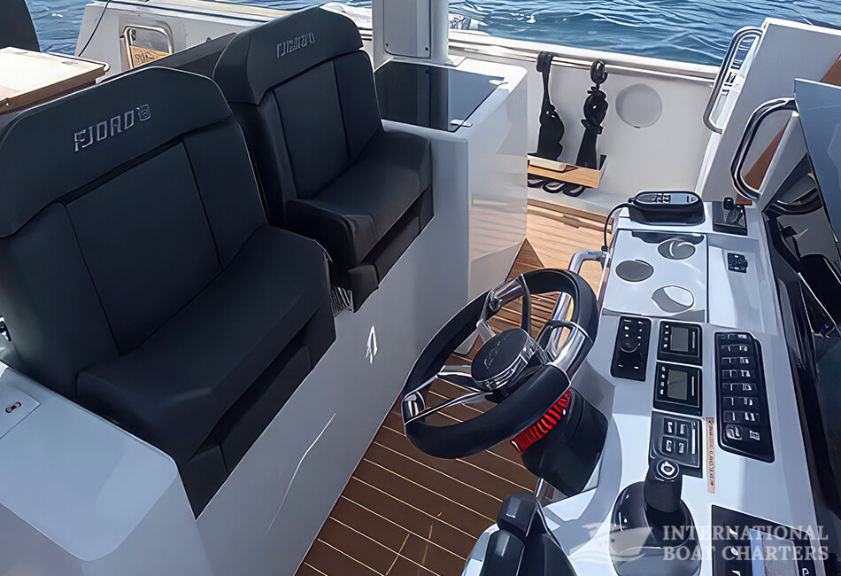12.1m/39.7ft Fjord 38 Open Luxury Boat 