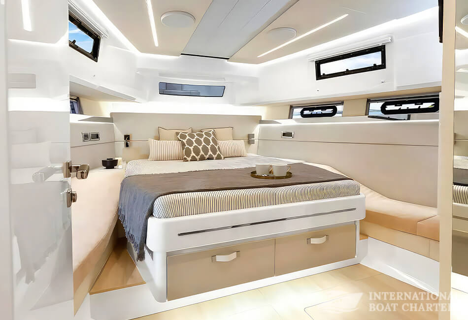 15.98m/52ft Fjord 48 Open Luxury Yacht 