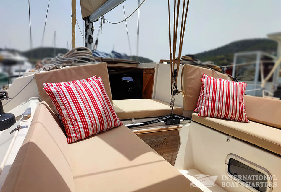 36ft/11m FURIA 37 Sailboat 