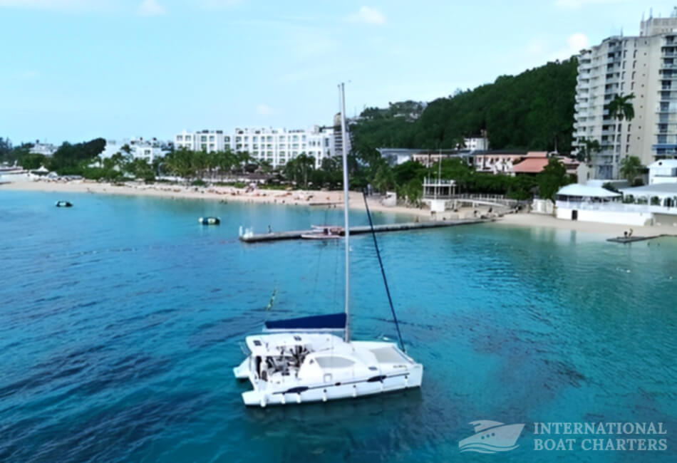 39 Ft Leopard Catamaran 