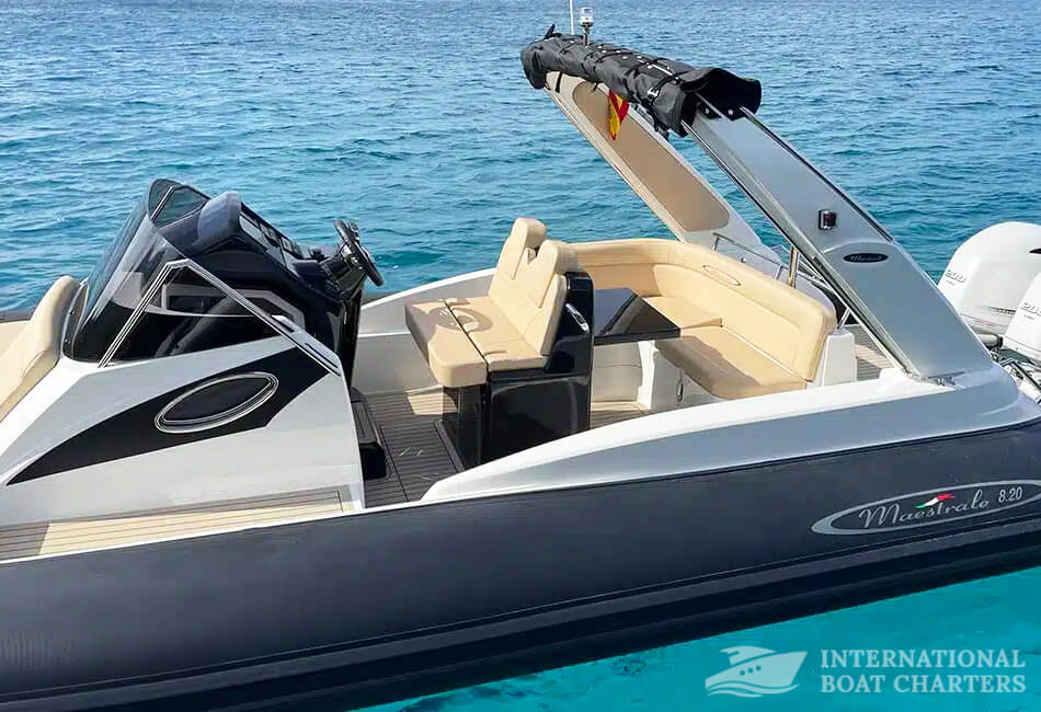 28.21-FOOT MAESTRALE 820 TWIN 2023 RIB 