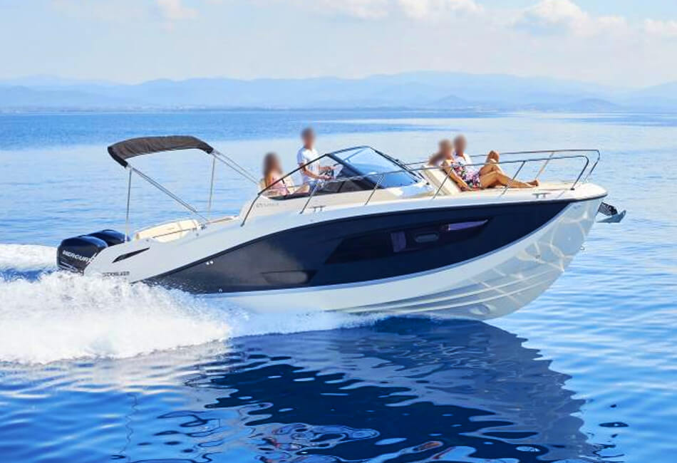 28.7 Ft Quicksilver 875 Luxury Powerboat 
