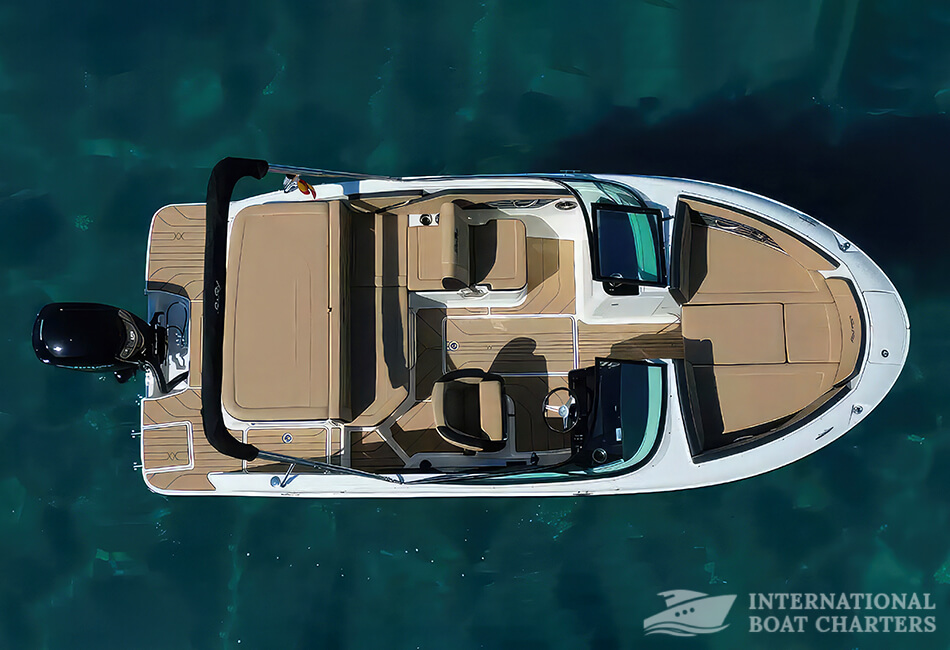5.9m/19.4ft Sea Ray 190 Motorboat (with License)