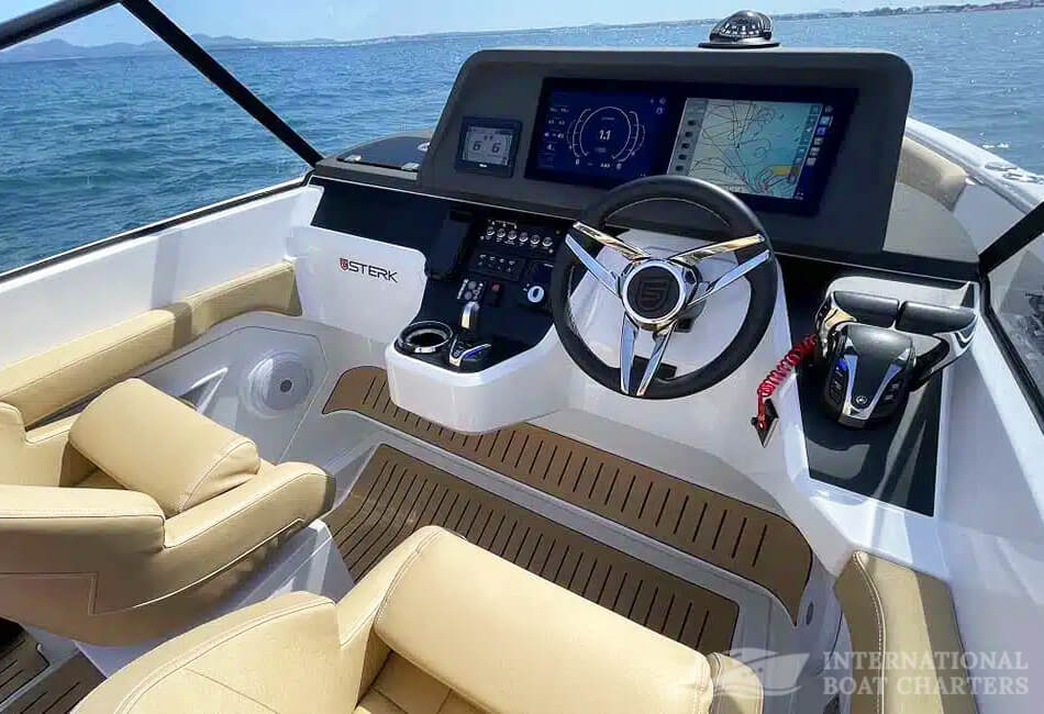 32.15 FT(9.8 M) STERK 31 RC MOTORBOAT 