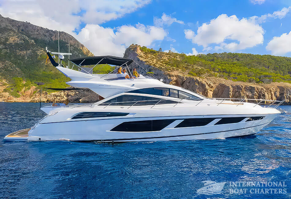 70.4ft/21.45m Sunseeker Sport 68 Luxury Yacht 