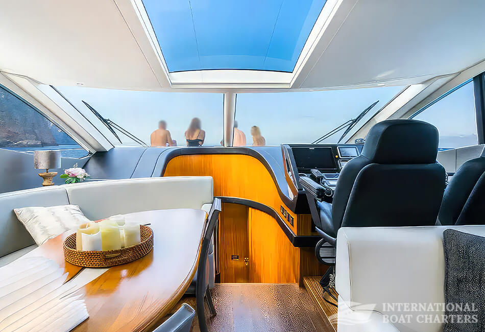 70.4ft/21.45m Sunseeker Sport 68 Luxury Yacht 