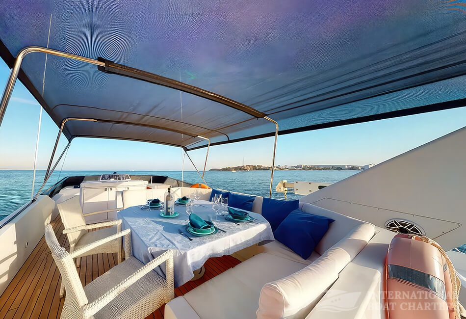 80.4ft/24.6m Superphantom 80 Luxury Motor Yacht 