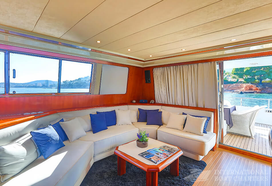 80.4ft/24.6m Superphantom 80 Luxury Motor Yacht 