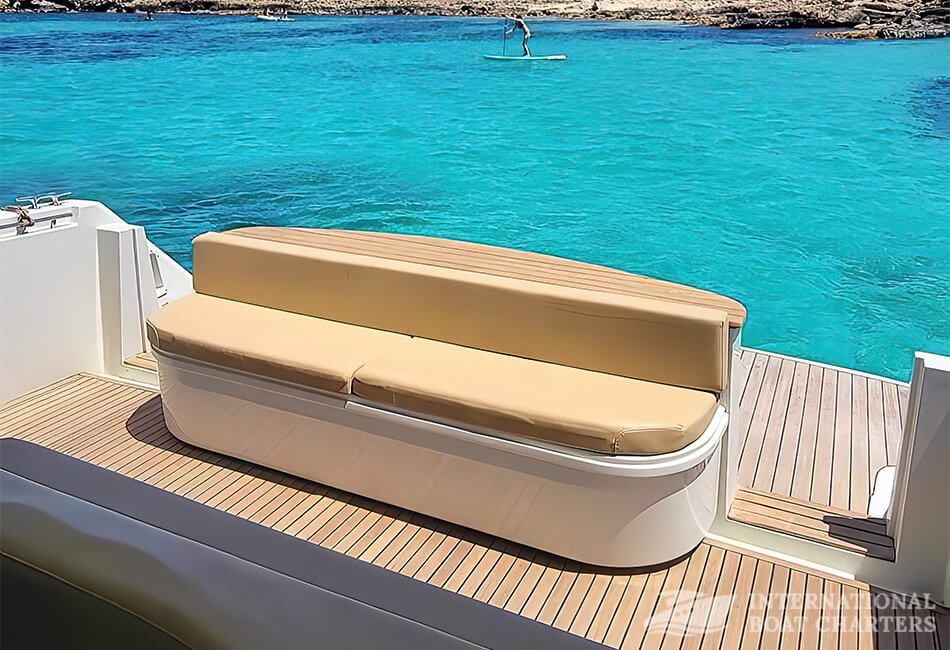 14m/45.9ft Wellcraft 43 Portofino Motorboat 